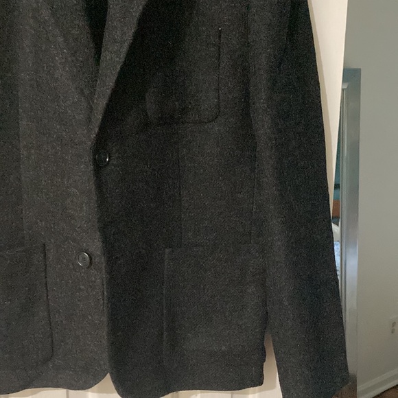 Gently-used 100% wool JoeFresh sports coat - Picture 3 of 7